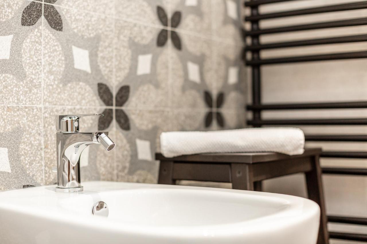 Ca' Marchesi Apartments Sernio Екстериор снимка